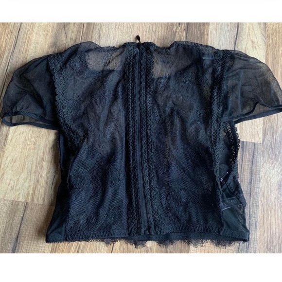 Crop Top Lace Bra Shirt - Picture 2 of 3